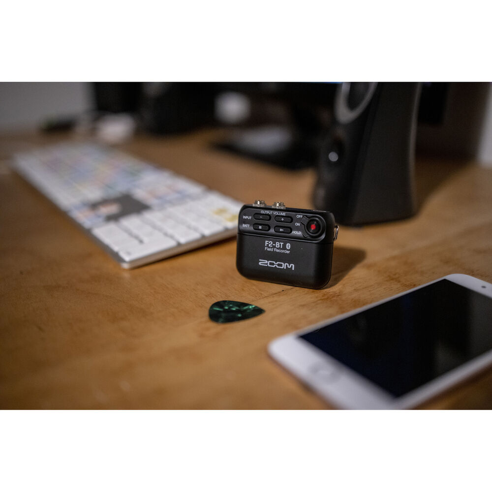 Аудио рекордер Zoom F2 32-bit Float - с Bluetooth управление и включена брошка