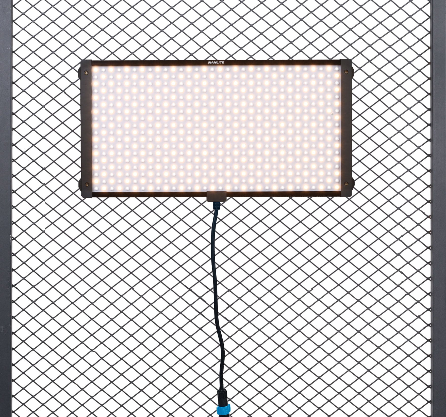 Set of Nanlite magnetic bases for PavoSlim series