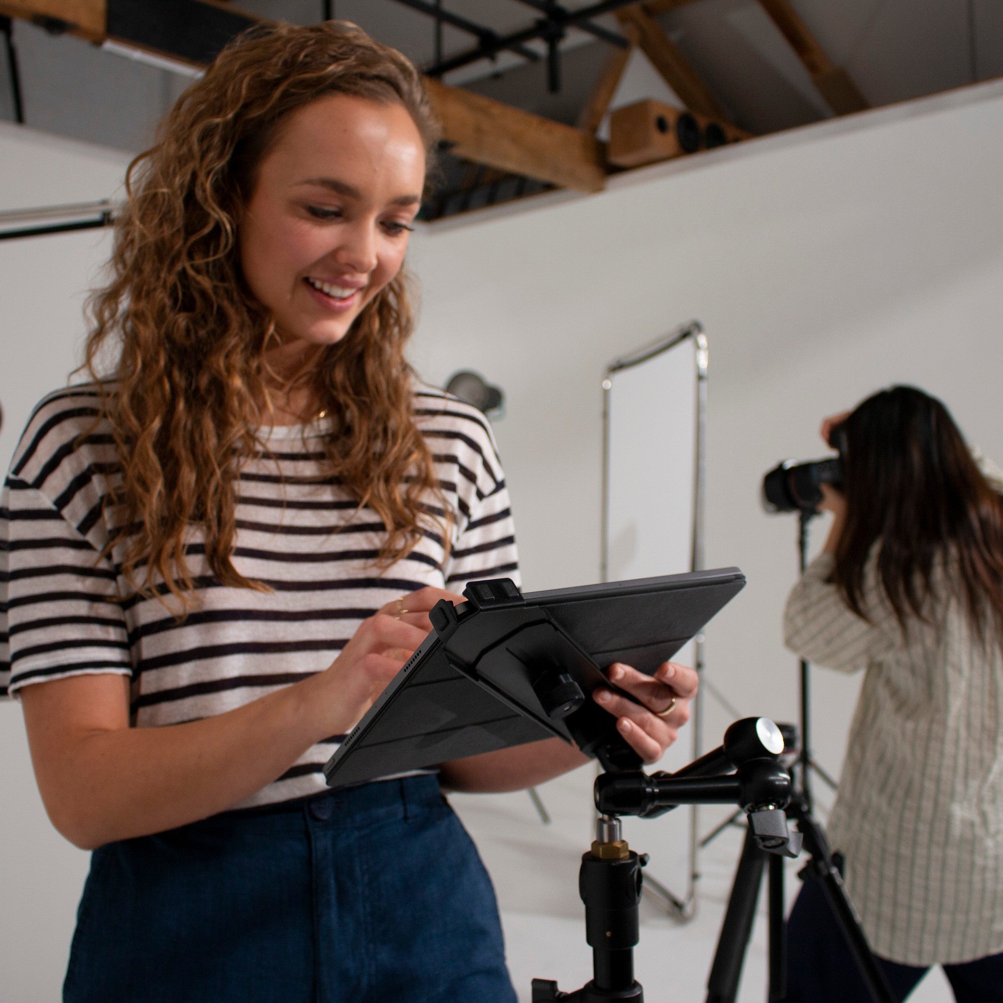 Manfrotto TetherGear държач за таблети от 9 до 13 инча