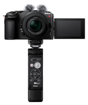 Фотоапарат Nikon Z30 Kit Обектив Nikkor Z DX 16-50mm f3.5-6.3VR + Vlogging kit