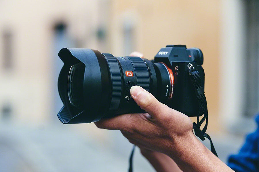 Обектив Sony FE 12-24mm f2.8 GM