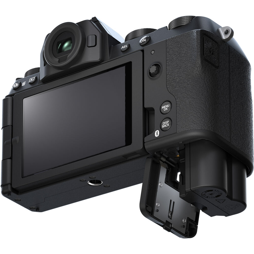 Фотоапарат Fujifilm X-S20 с обектив XC 15-45mm f3.5-5.6 OIS PZ