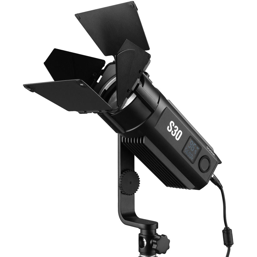 Диодно спотово осветление с фокусиране Godox S30