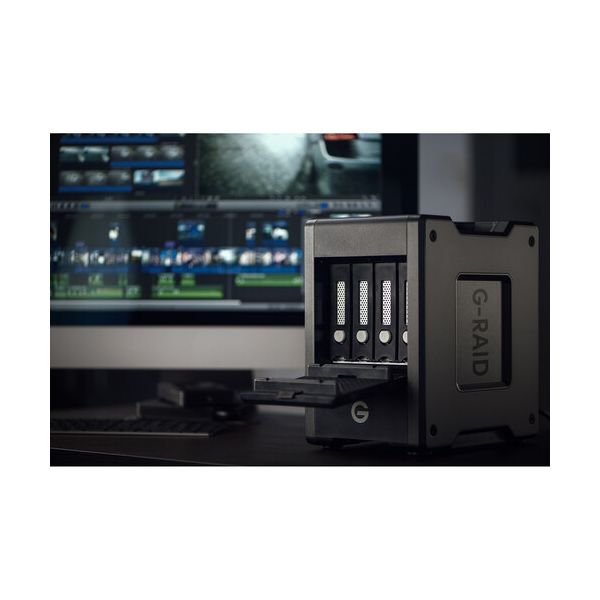 SanDisk Professional G-RAID Shuttle 4 72TB 4-Bay Thunderbolt 3 RAID Array (4 x 18TB)