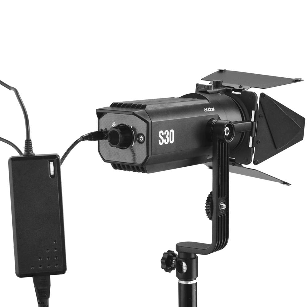 Диодно спотово осветление с фокусиране Godox S30