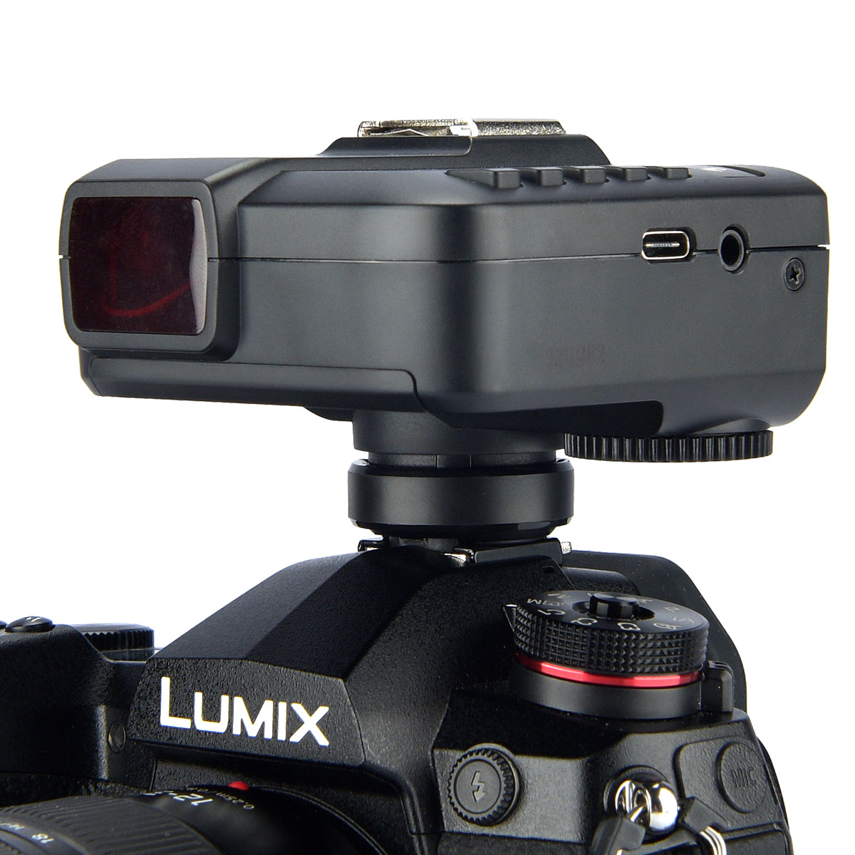 TTL Радиосинхронизатор Godox X2TO - предавател за Olympus/Panasonic