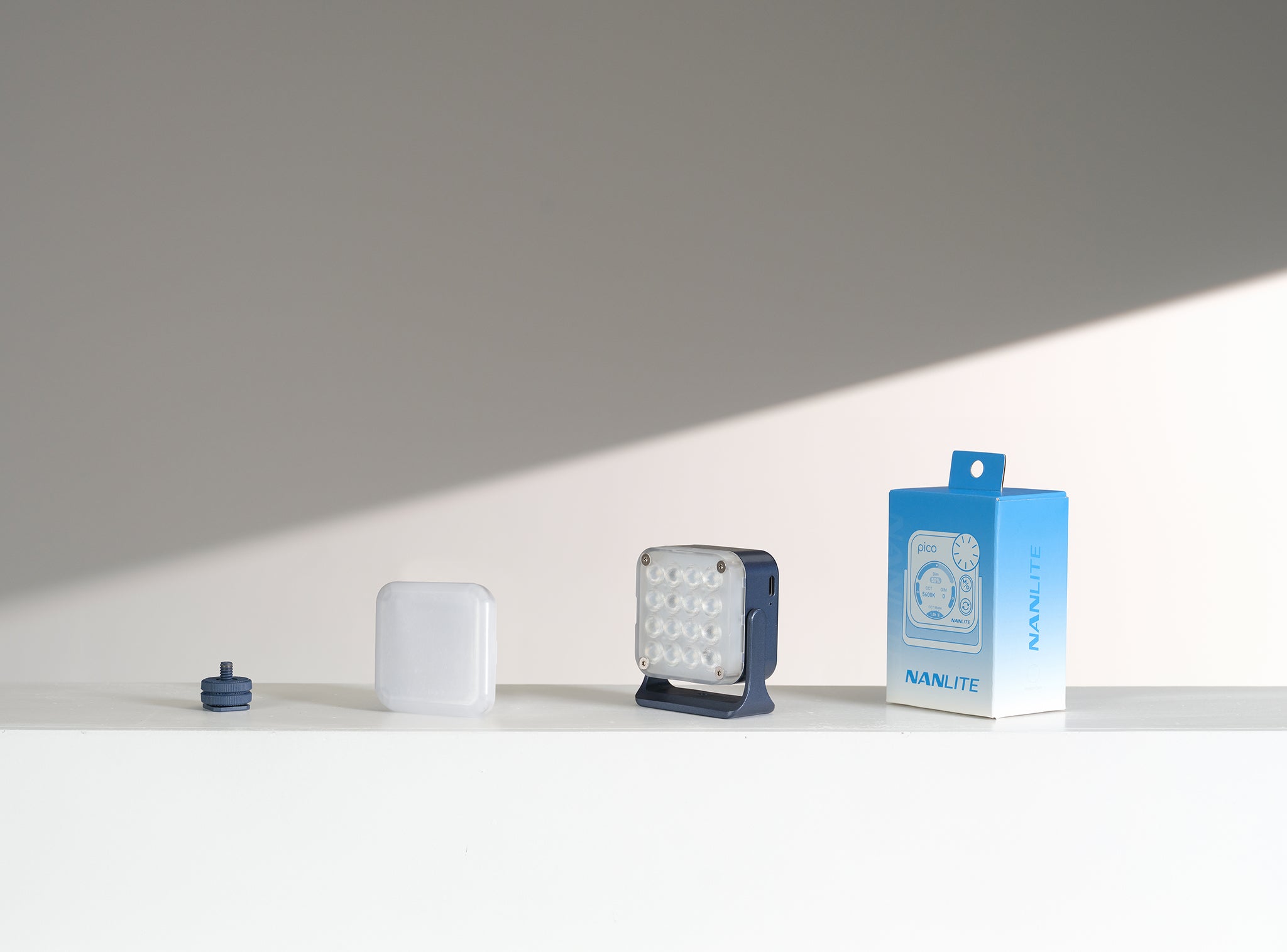 NANLITE Pico LED Mini Pocket Light (Midnight Blue)