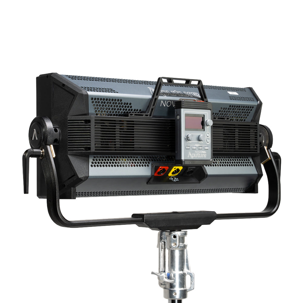 Диоден панел Aputure Nova P600c 2x1 RGBWW kit
