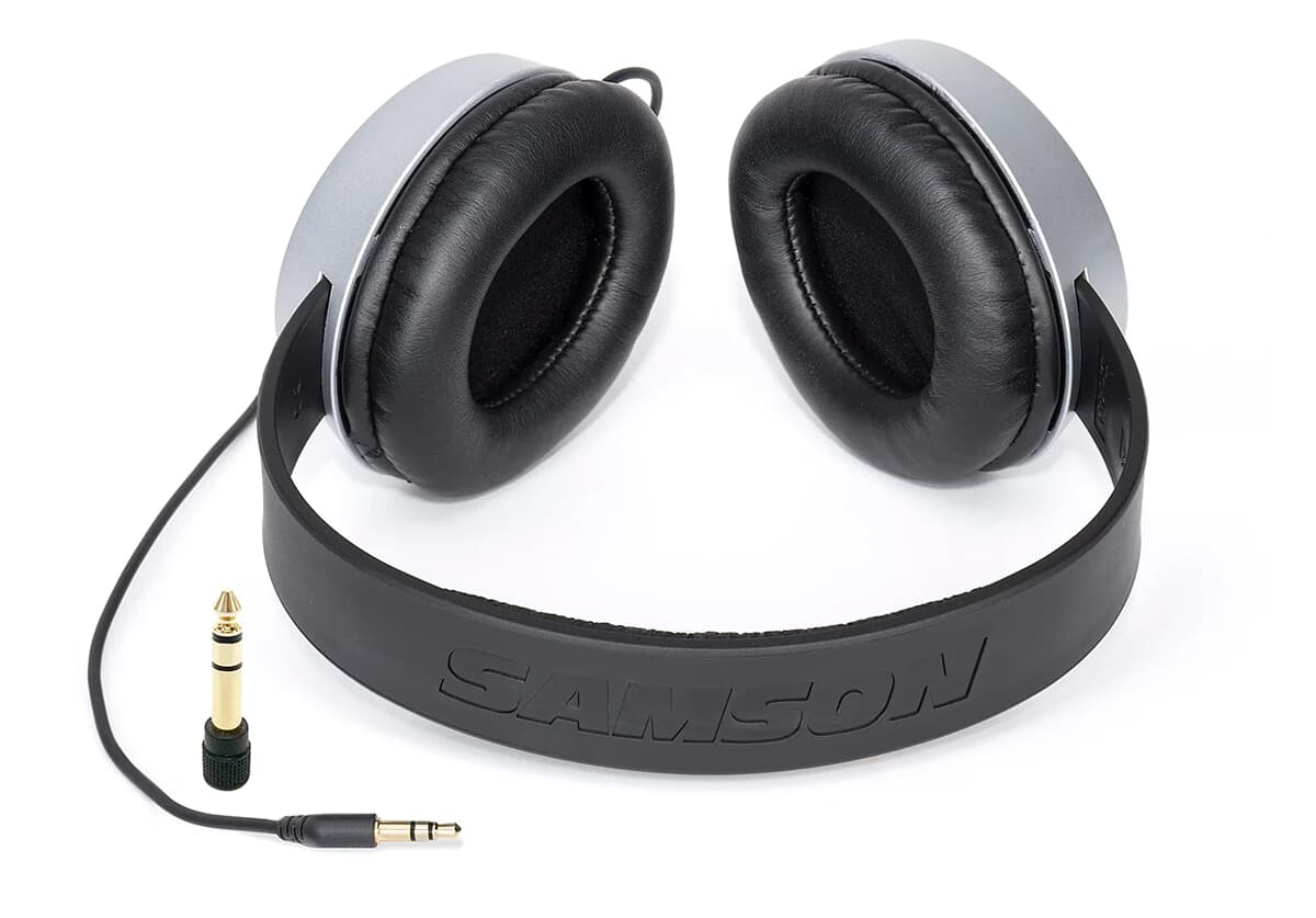 Samson SR550 Closed Back Studio Headphones