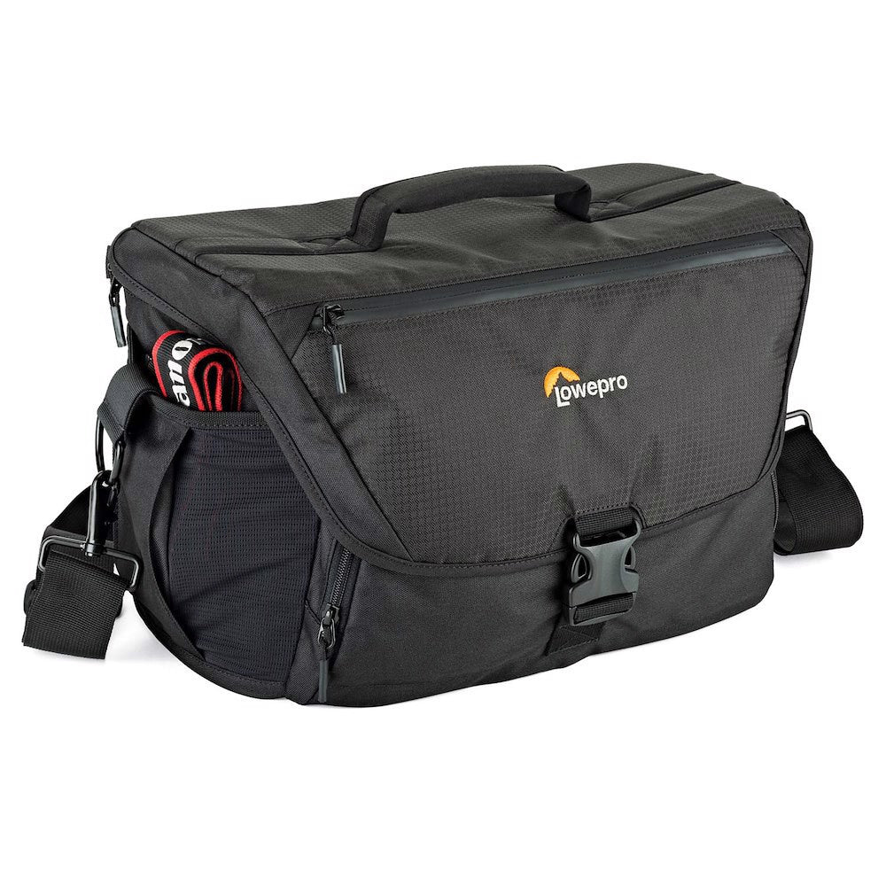 Чанта Lowepro Nova 200 AW II - Черно