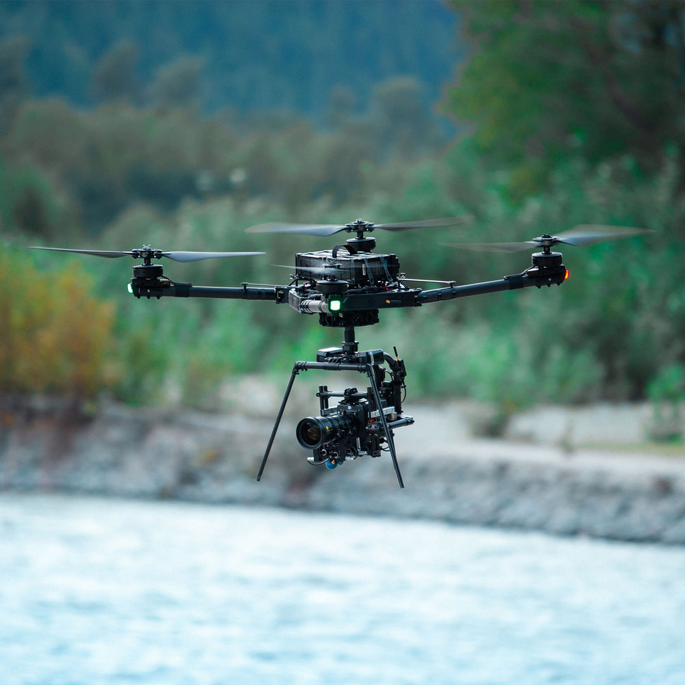 Freefly Alta X Комплект в Куфар (Включва Futaba Radio, FPV System, FRX Pro)
