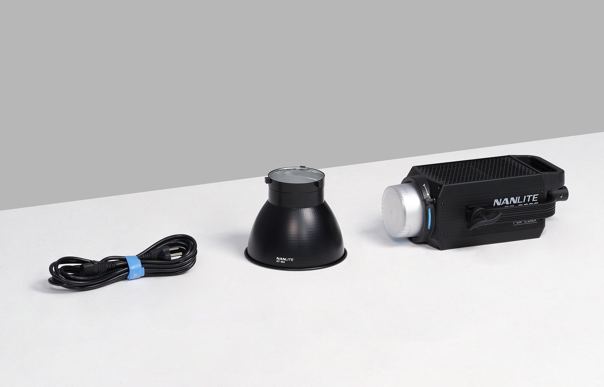 Nanlite FS-300C LED RGBW Spot light
