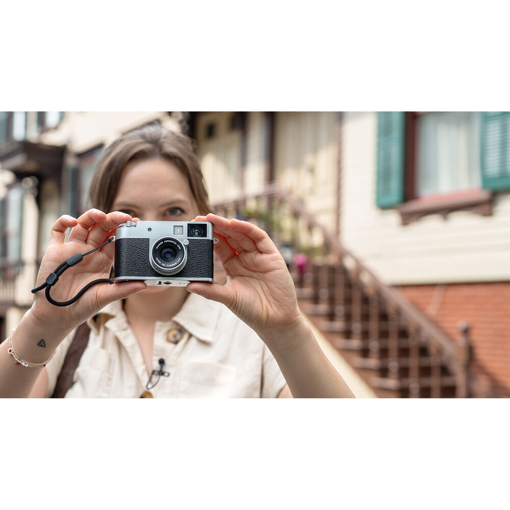 Фотоапарат FUJIFILM X half (Сребърен)