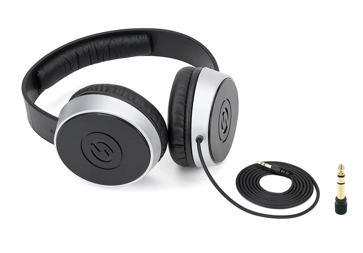 Samson SR550 Closed Back Studio Headphones