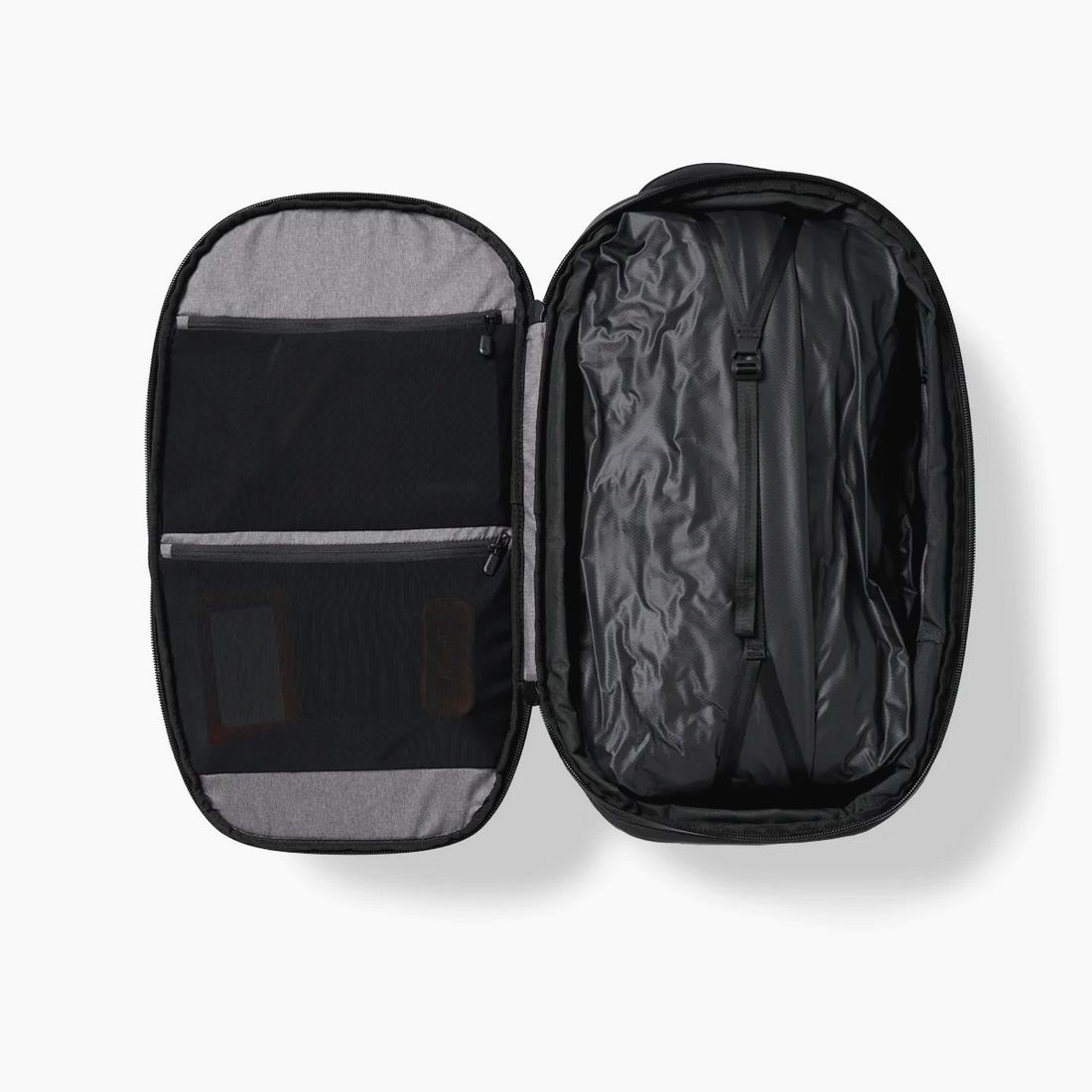 Раница Gomatic Navigator Travel 32L Black