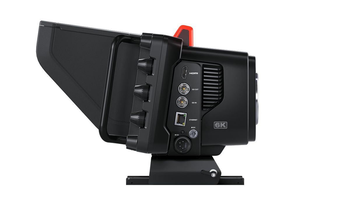 Blackmagic Studio Camera 6K Pro - професионална студийна камера