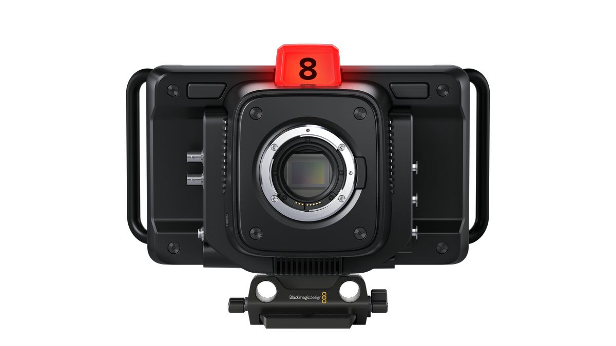 Blackmagic Studio Camera 6K Pro - професионална студийна камера