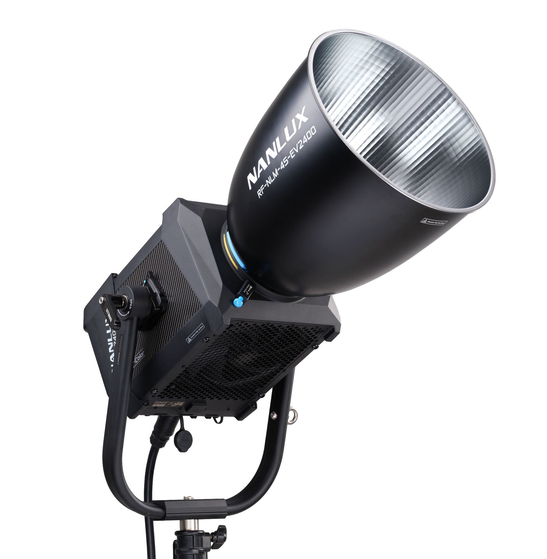 Диодно осветление NANLUX Evoke 2400B Bi-color с транспортен куфар
