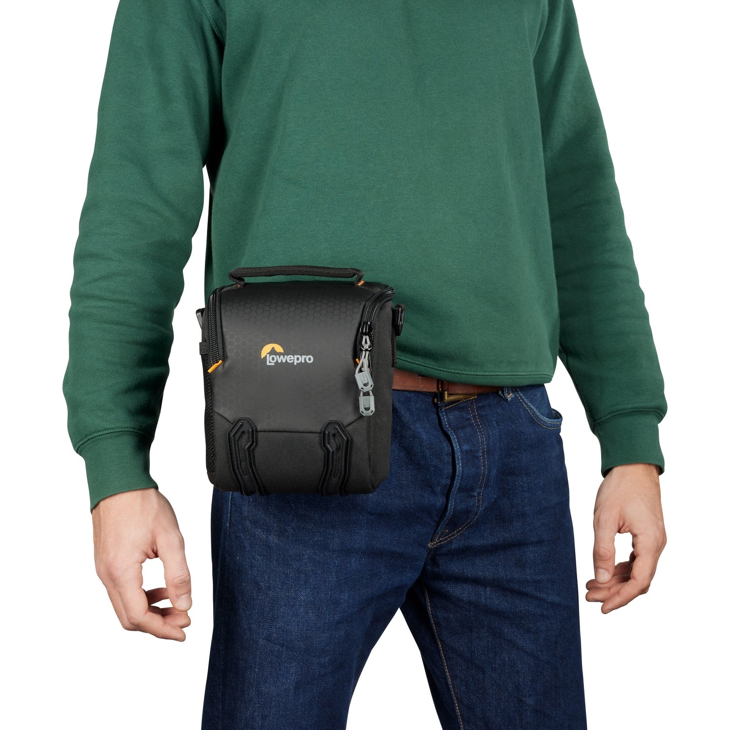 Чанта Lowepro Adventura SH 120 III