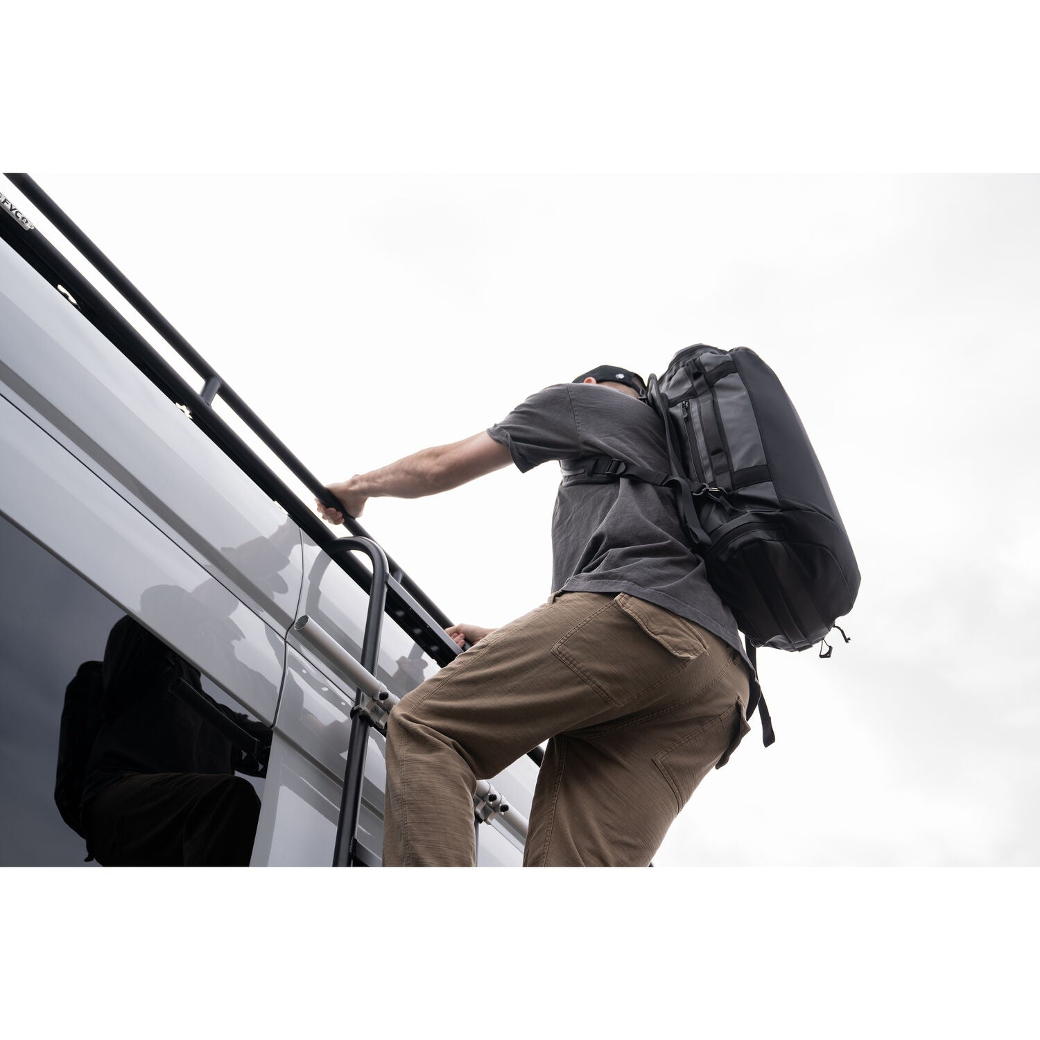 Чанта WANDRD CARRYALL Duffel 40L - черно